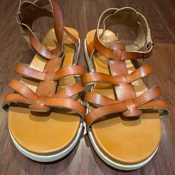 wonder nation Shoes - Wonder Nation Brown Strappy Flat Sandals Minimalist Gladiator Size 5